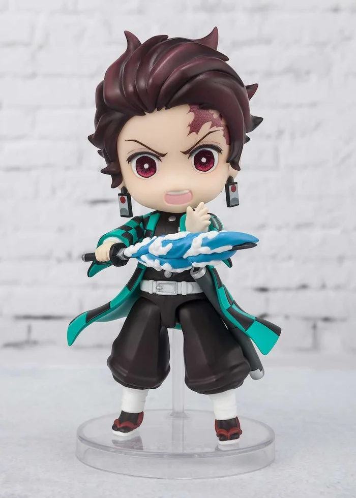 Bandai Figuarts Mini Demon Slayer: Kimetsu No Yaiba Tanjiro Kamado: Water Breathing 3 Bandai Figuarts Mini Demon Slayer: Kimetsu No Yaiba Tanjiro Kamado: Water Breathing