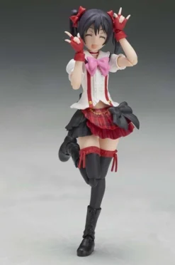 Bandai S.H.Figuarts Nico Yazawa (Bokura Wa Ima No Naka De) | Love Live! -Bandai 7e0a3f258eee4442b32bd3af22c09630.jpg