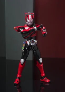 Bandai S.H.Figuarts Kamen Rider Drive Type Speed -Bandai 96a9a249551b4ffbb1d060bc47b4809d.jpg