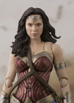 Bandai S.H.Figuarts Justice League: Wonder Woman -Bandai d77c2ff6b0424b93aeaa15407e62b05d.jpg